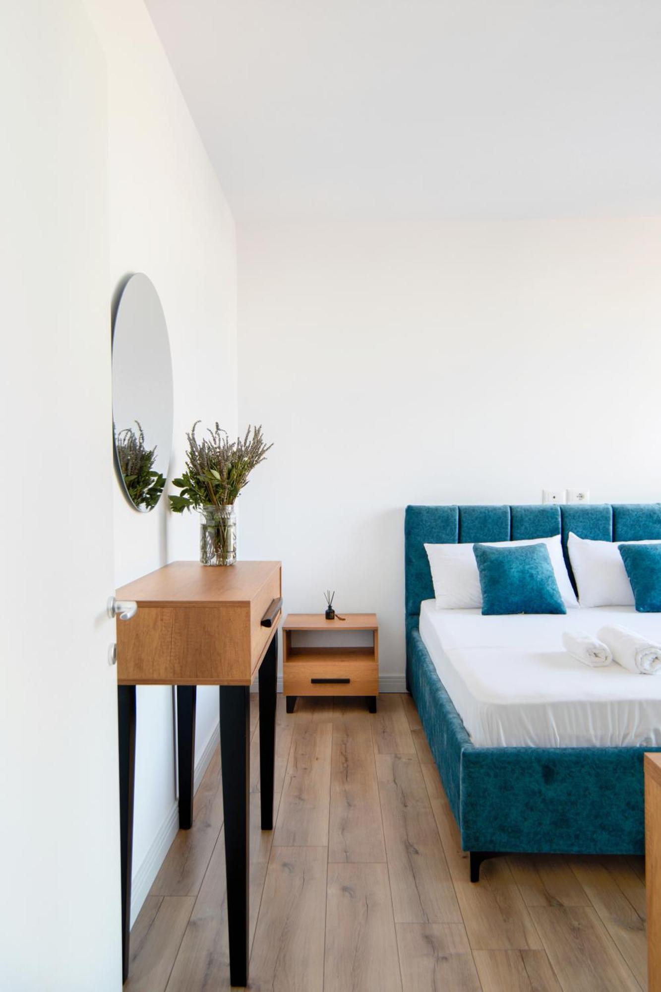Urban Serenity City Skyline View Apartment 1 Tiran Dış mekan fotoğraf
