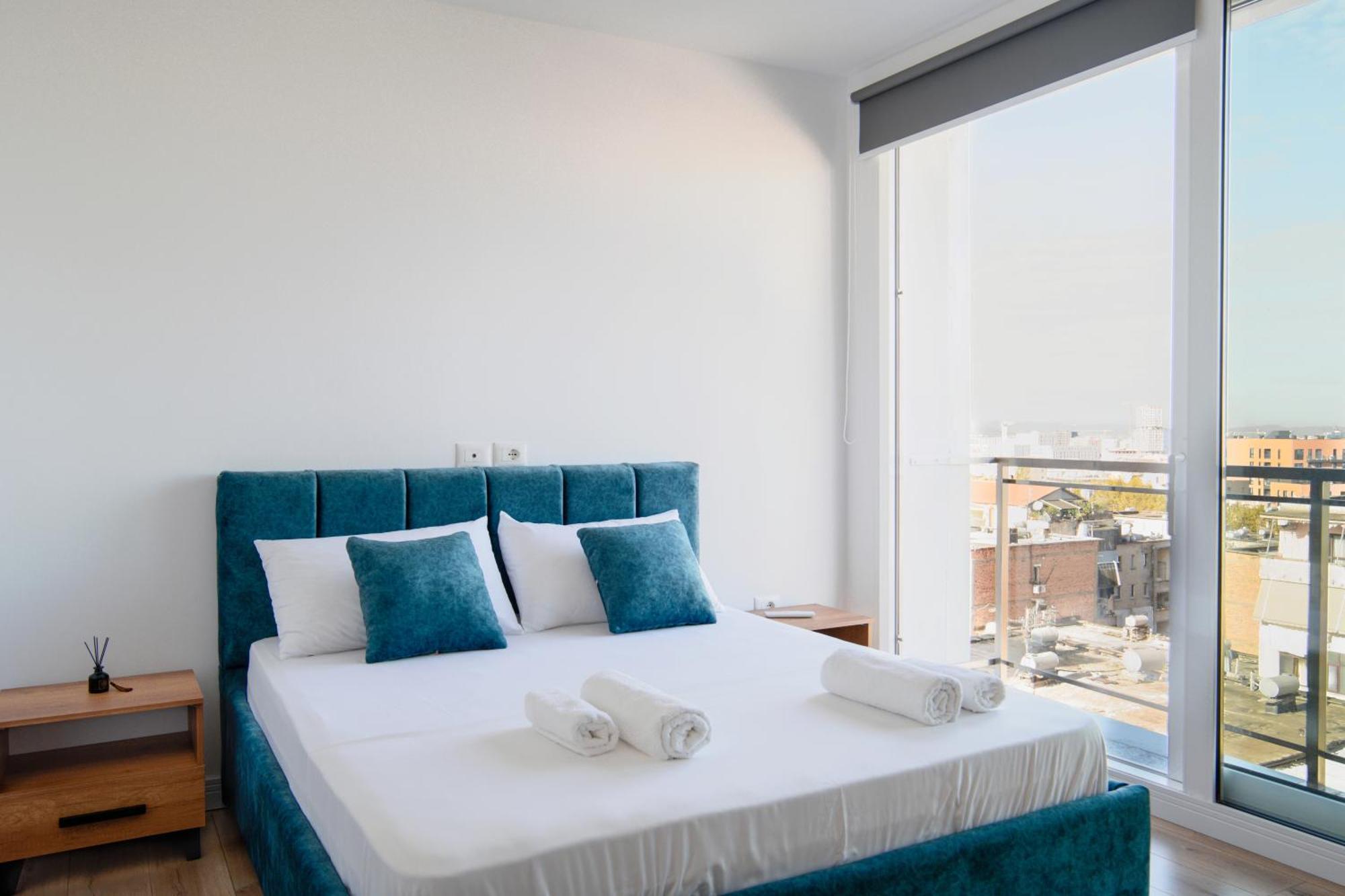 Urban Serenity City Skyline View Apartment 1 Tiran Dış mekan fotoğraf