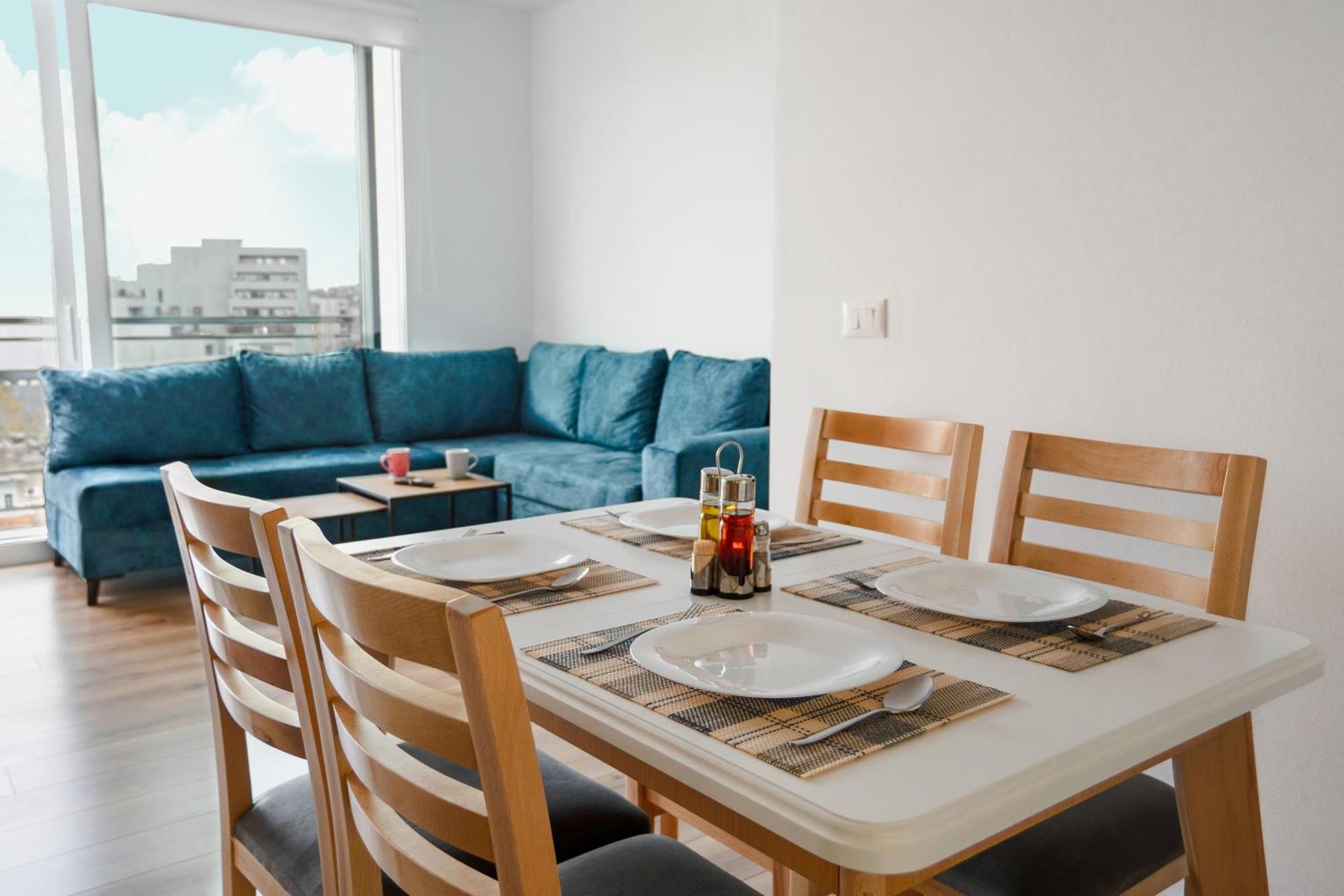 Urban Serenity City Skyline View Apartment 1 Tiran Dış mekan fotoğraf