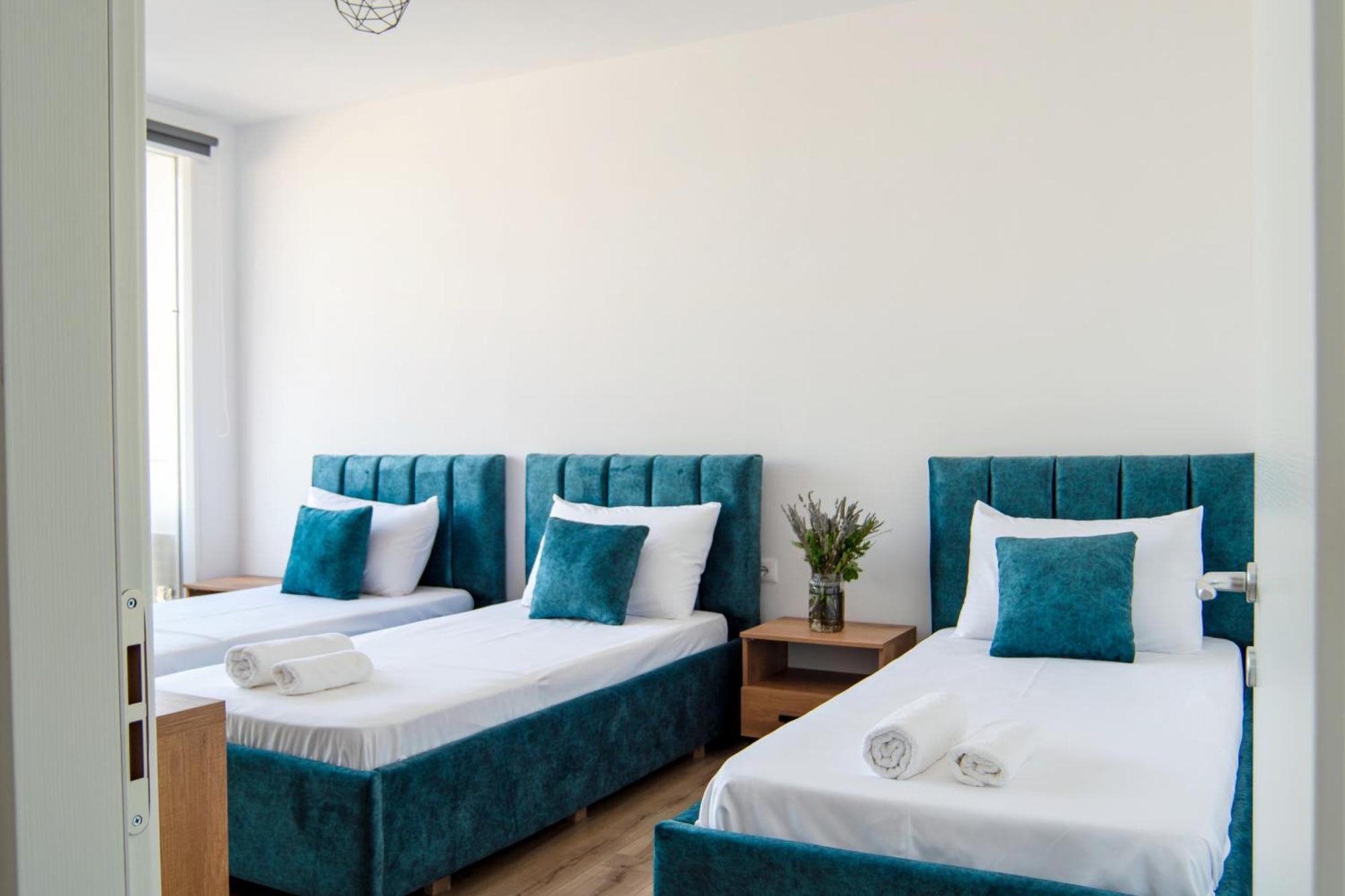 Urban Serenity City Skyline View Apartment 1 Tiran Dış mekan fotoğraf